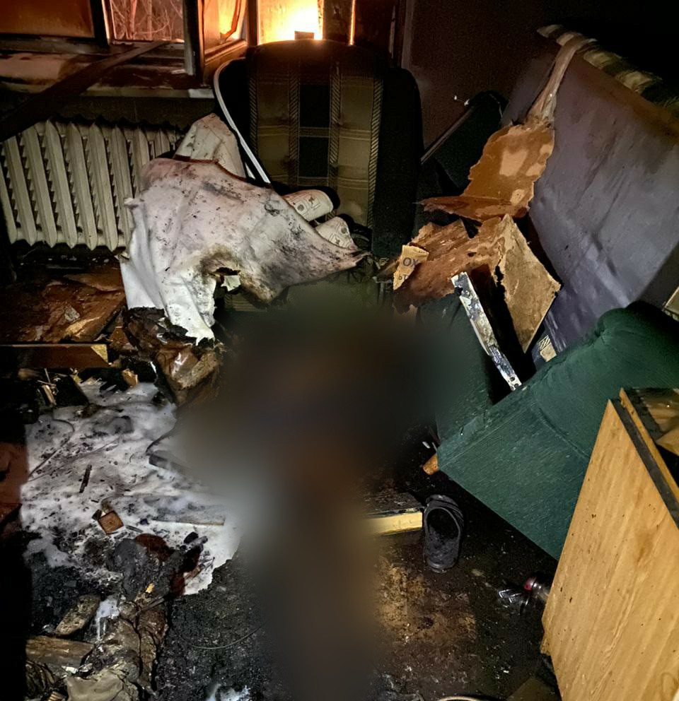 В сгоревшей квартире найдены тела убитых мужчин